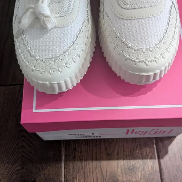 Corey's Adventure Sneakers - Picture 4 of 6